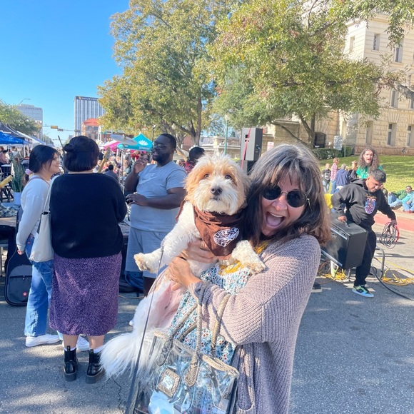 Welcome to my closet! ❤️🌎♻️ - Picture 6 of 14